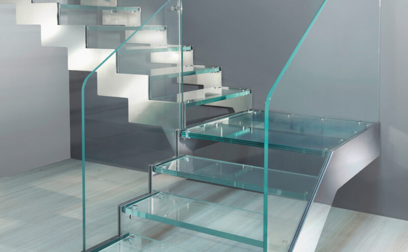 escaleras de vidrio
