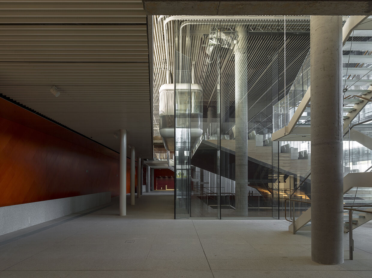Auditorio-Banco-de-Santander.-Madrid.-España.-Ayala-Arquitectos.-Martifer.-Gran-Dimensión-5-1